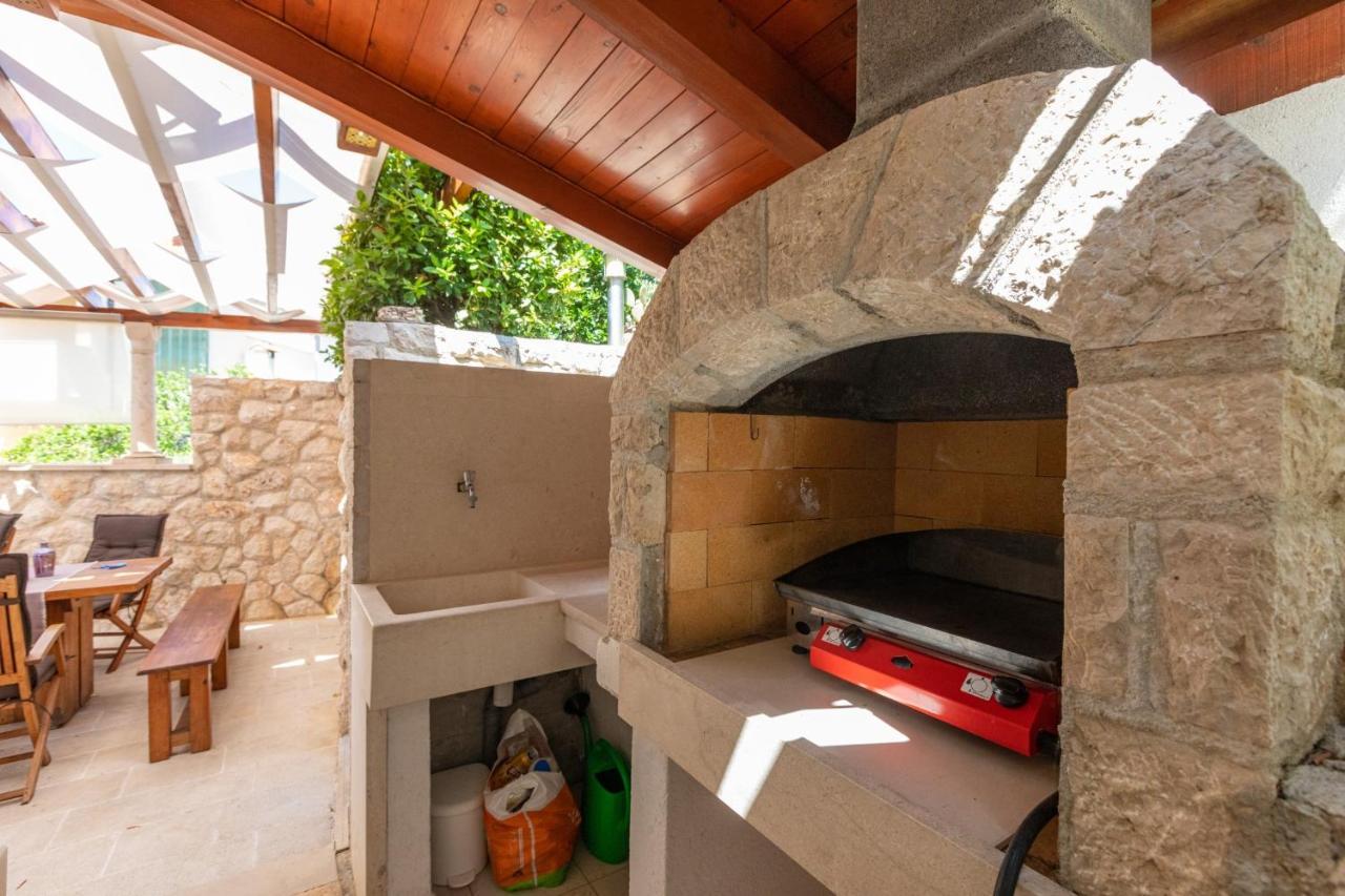 Villa Old Olive, 3Lovelyvillas Podgora Exterior foto
